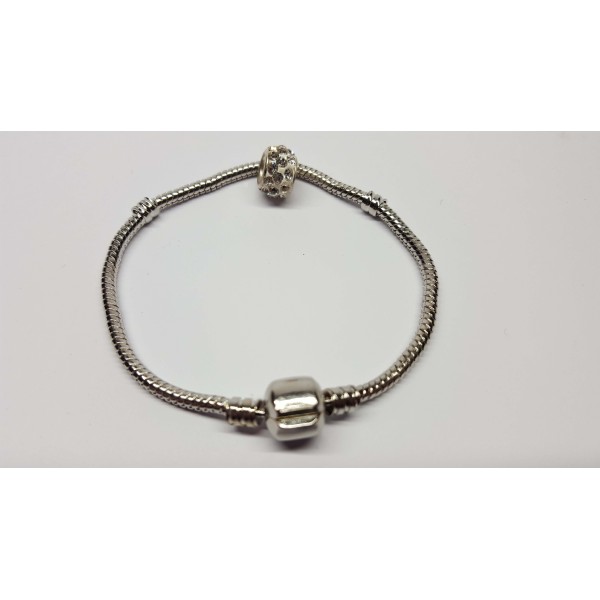 Bracelet with one talisman, model 18, pandora type